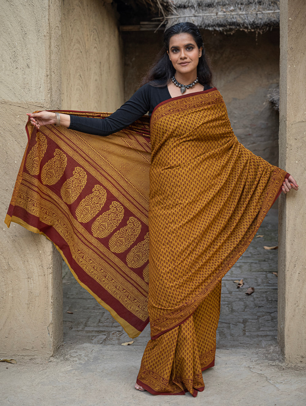 Load image into Gallery viewer, Exclusive Bagh Hand Block Printed Cotton Saree - Mustard Florets