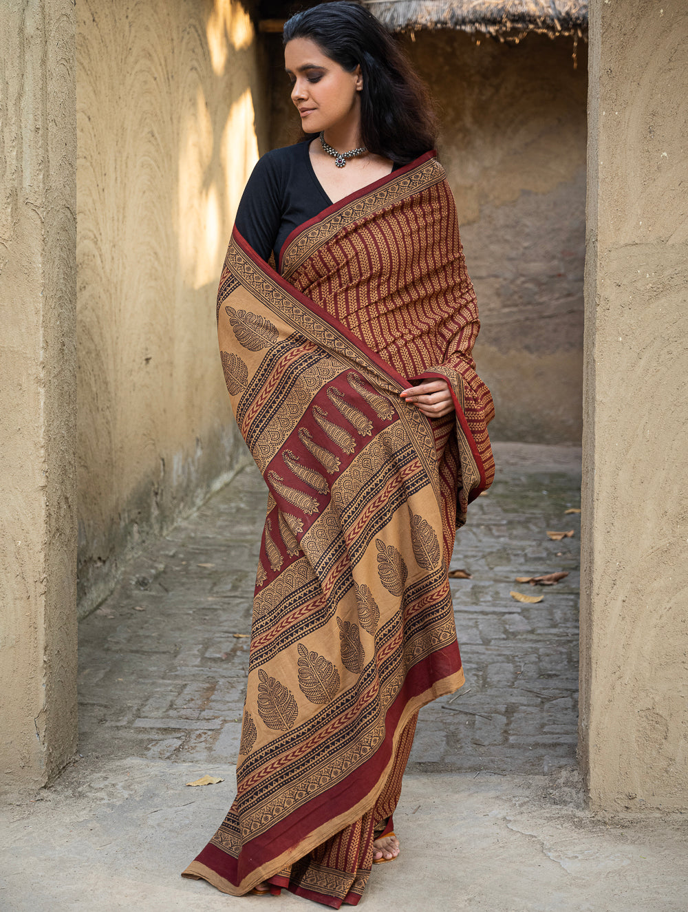 Load image into Gallery viewer, Exclusive Bagh Hand Block Printed Cotton Saree - Mustard Vines