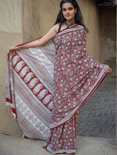 Load image into Gallery viewer, Exclusive Bagh Hand Block Printed Cotton Saree - White Flowers