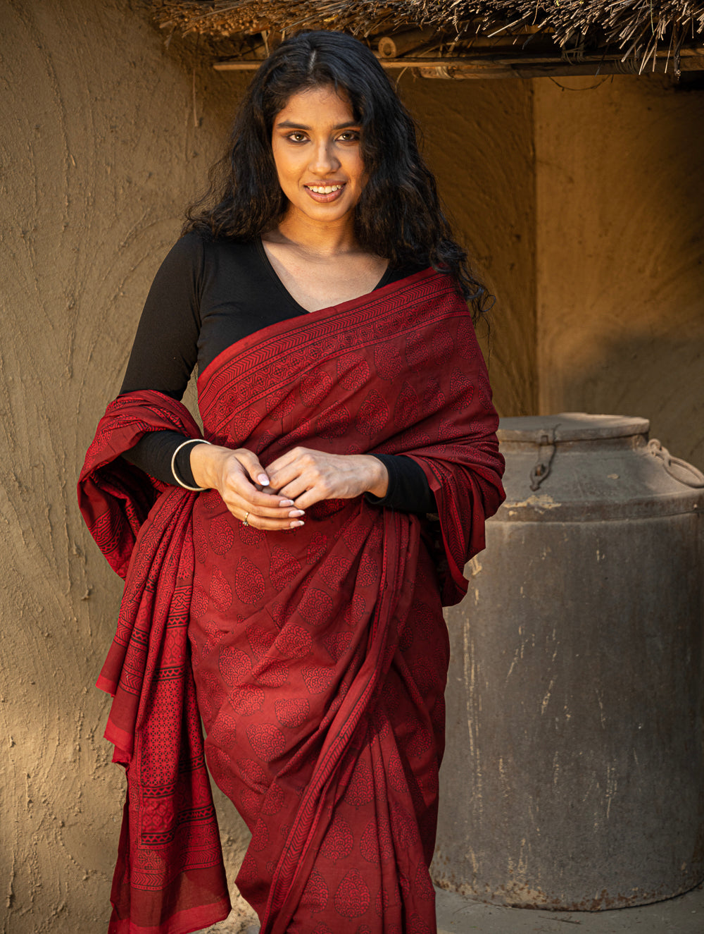Load image into Gallery viewer, Exclusive Bagh Hand Block Printed Cotton Saree -  Red Paan