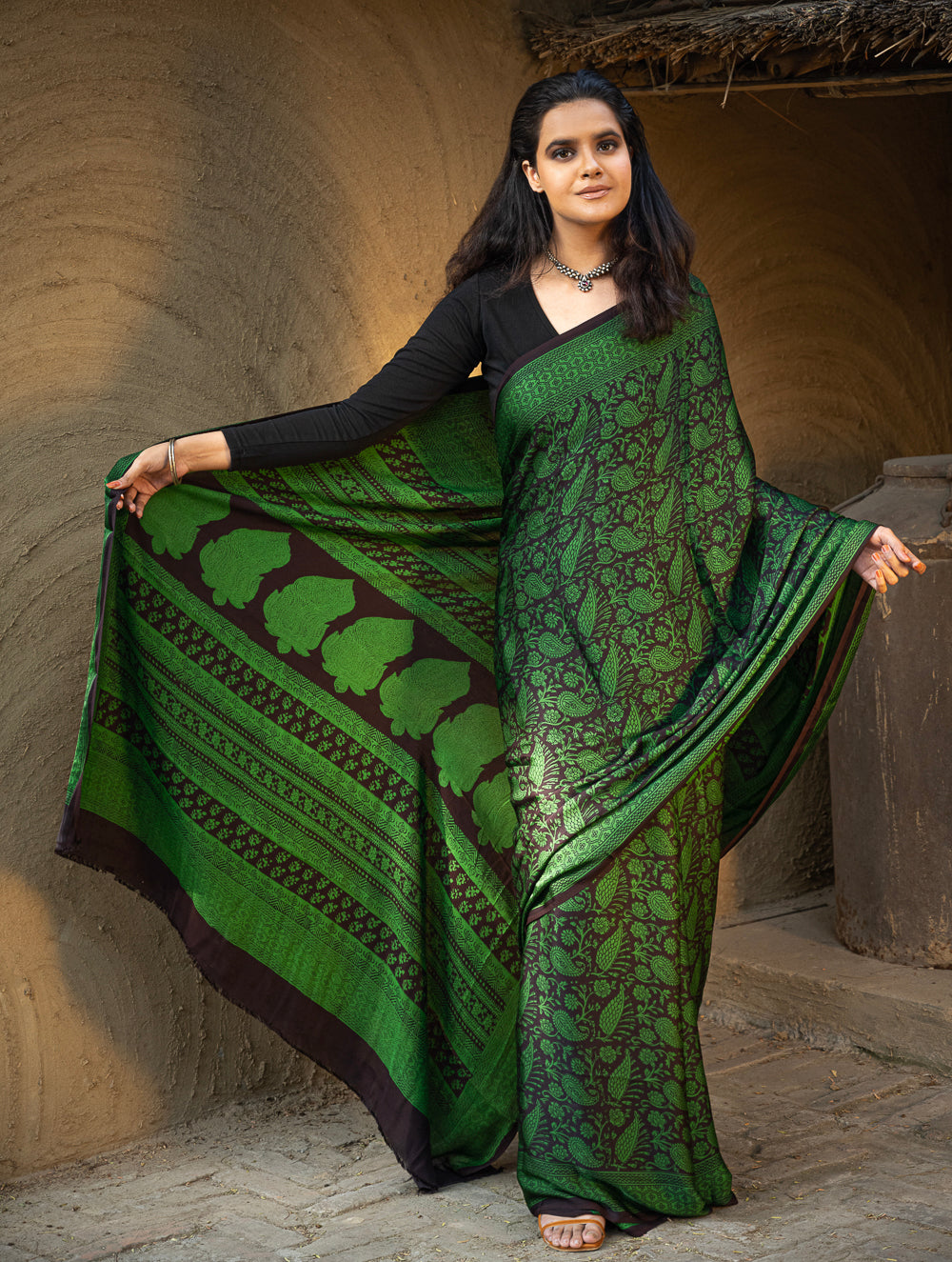 Load image into Gallery viewer, Exclusive Bagh Hand Block Printed Modal Silk Saree - Green Mesh