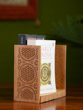Load image into Gallery viewer, Exclusive Jaali Wood Craft Book Ends (Set of 2)