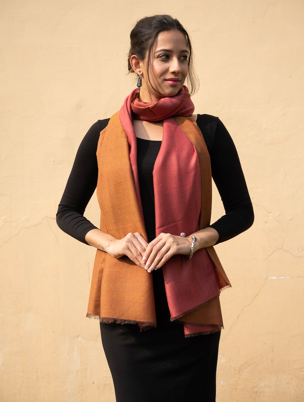 Load image into Gallery viewer, Exclusive Reversible Soft Kashmiri Wool Stole - Pale Orange &amp; Dark Peach