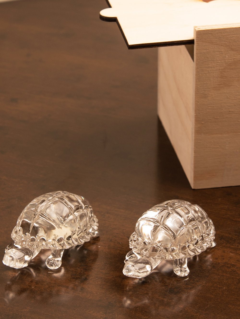Load image into Gallery viewer, Fine Crystal Glass Curios - Tortoise (Set of 2)