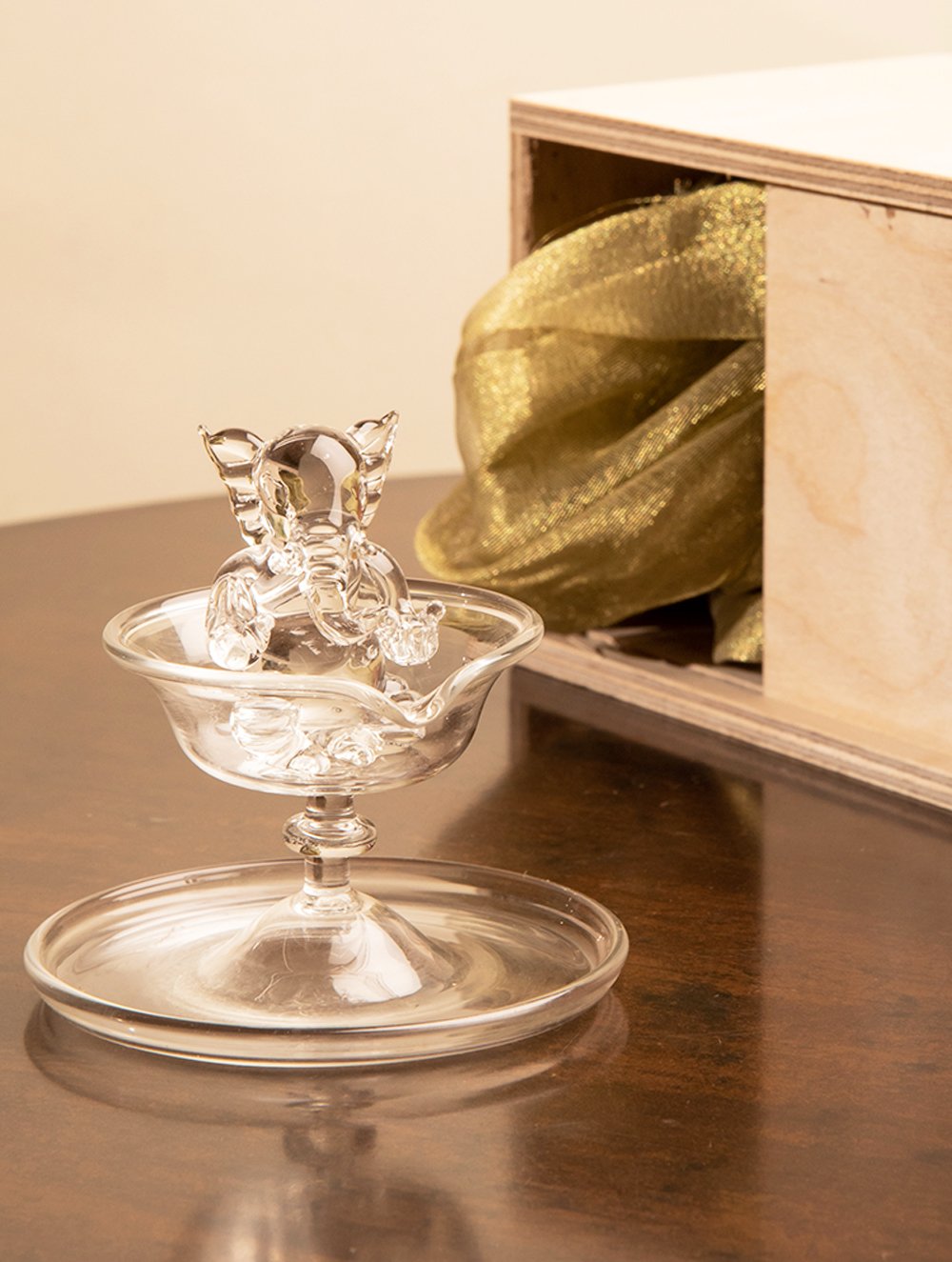 Fine Crystal Glass Ganesha Diya