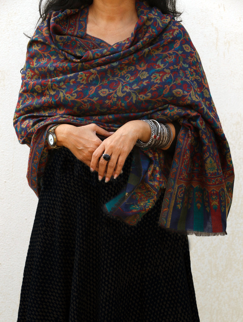 Fine, Soft Kashmiri Kani Pattern Wool Stole - The India Craft House 
