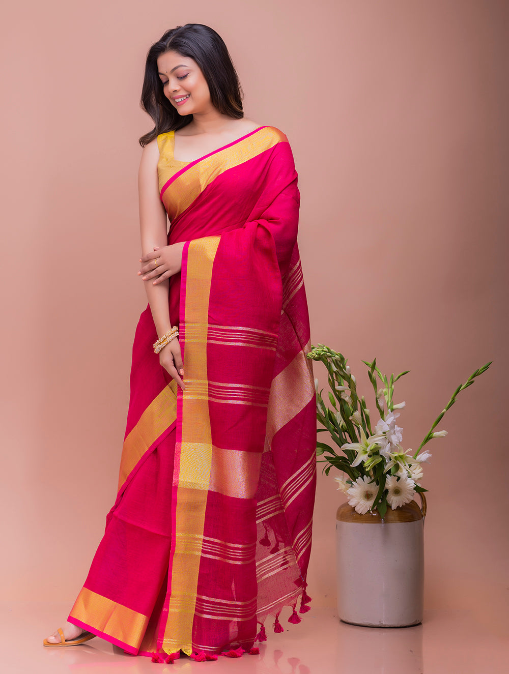 Load image into Gallery viewer, Graceful Elegance. Soft Bengal Handwoven Linen Sari - Pink &amp; Gold