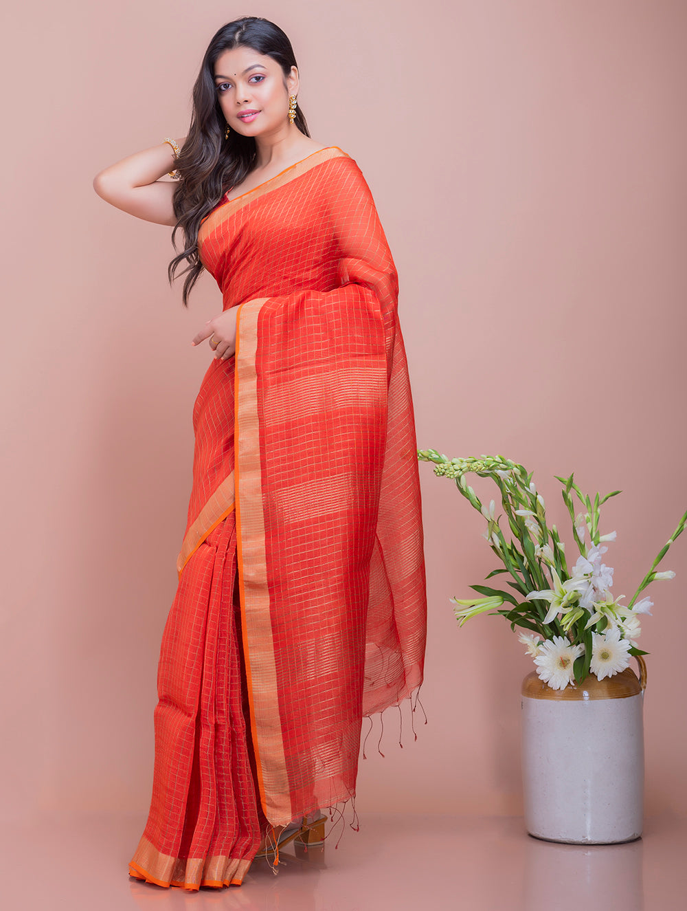 Load image into Gallery viewer, Graceful Elegance. Soft Bengal Handwoven Linen Silk Zari Sari - Orange