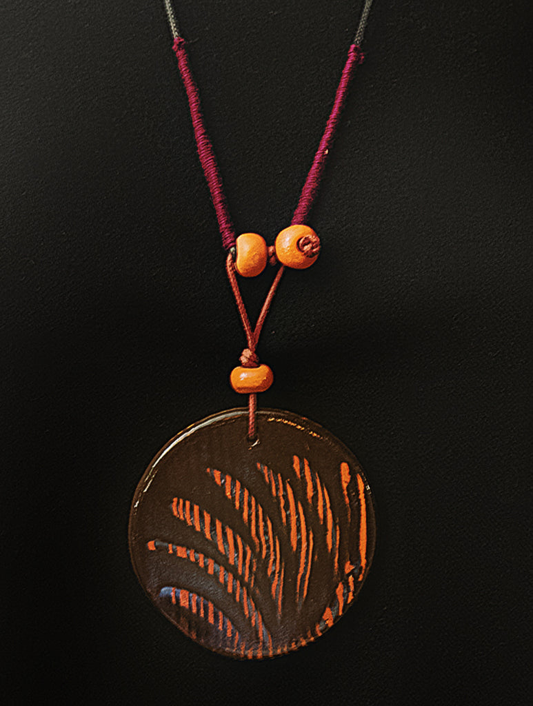 Hand-Crafted Ceramic Pendant on Thread - Round - The India Craft House 