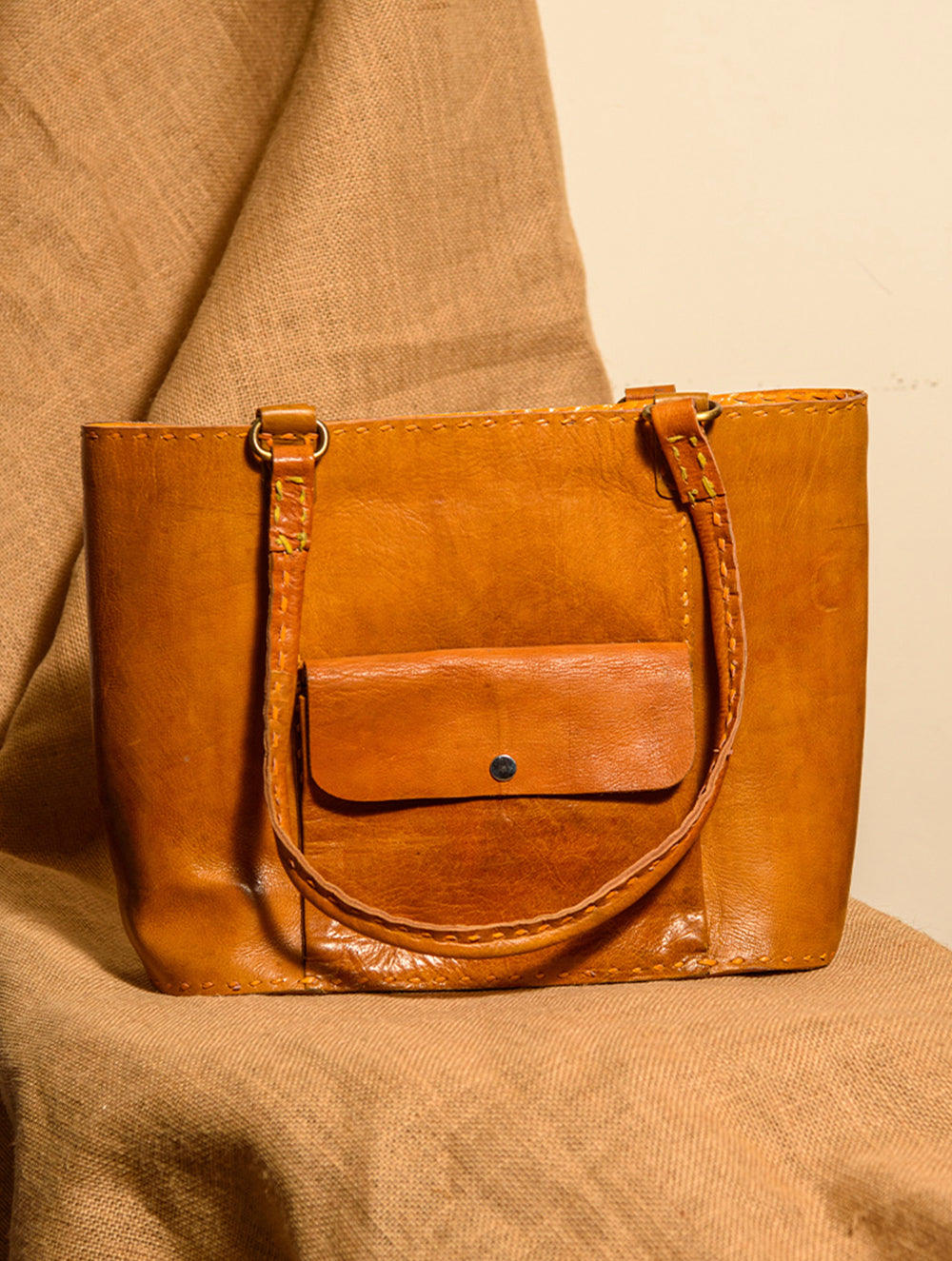 Load image into Gallery viewer, Handcrafted Jawaja Leather Tote Bag with Front Pocket
