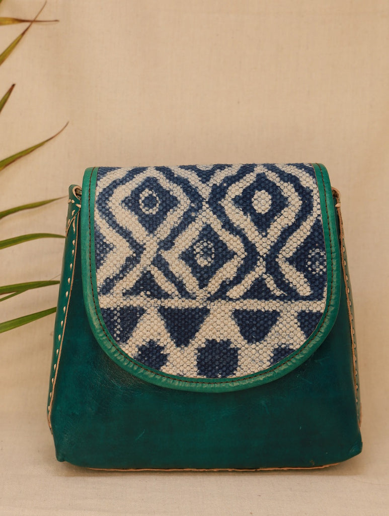Gujarati Traditional Embroidered Banjara Bag Vintage Indian | Etsy India |  Bags, Tote bag, Tote