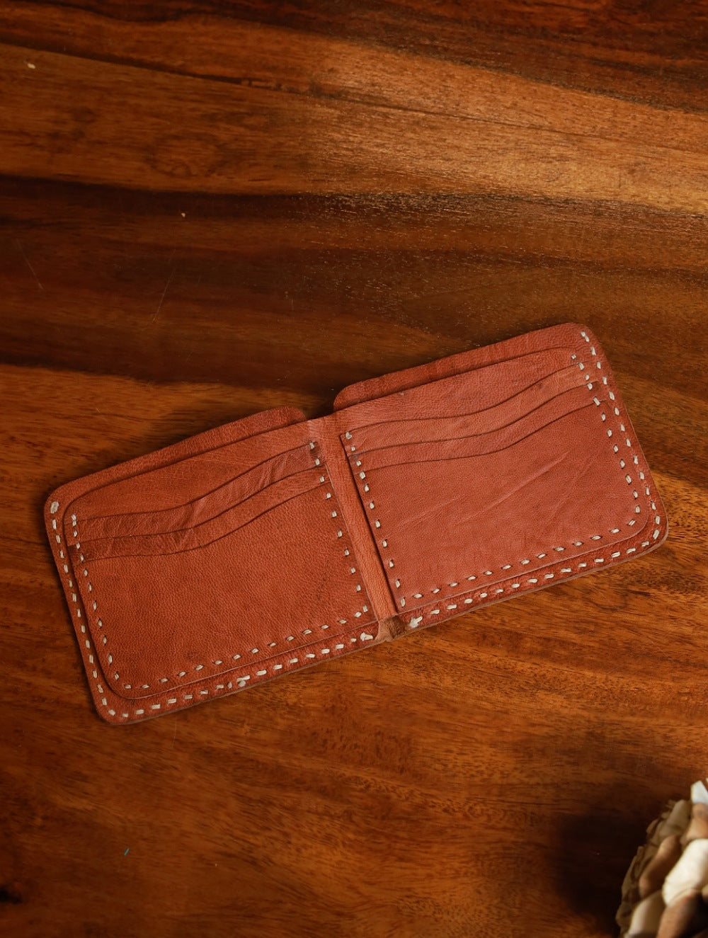 Load image into Gallery viewer, Handcrafted Leather Ladies Wallet - Tan