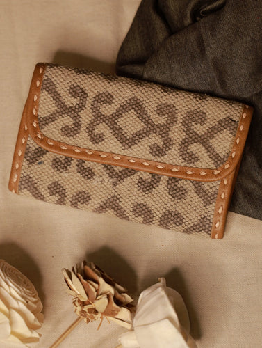 Handcrafted  Jawaja Leather & Rug Patch Wallet - Grey & White