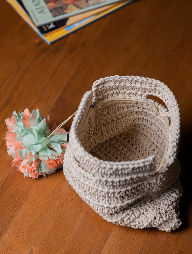 Handknotted Crochet Small Hand Bag - Ivory