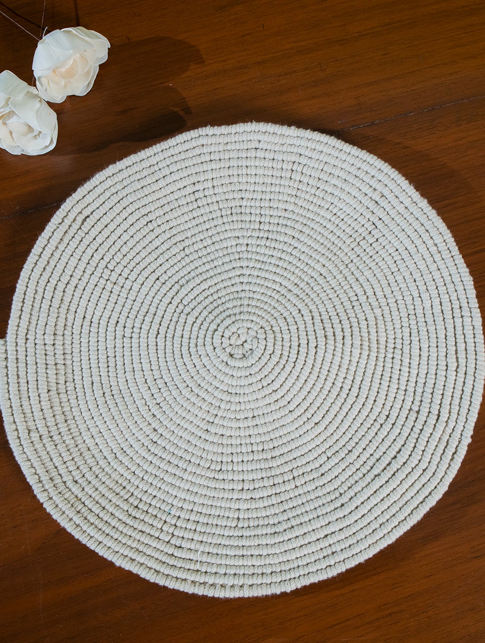 Load image into Gallery viewer, Handknotted Macramé Large Round Mats (Set of 2) - Beige