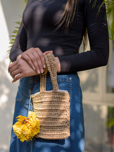 Hand knotted Macrame Square Hand Bag - Beige