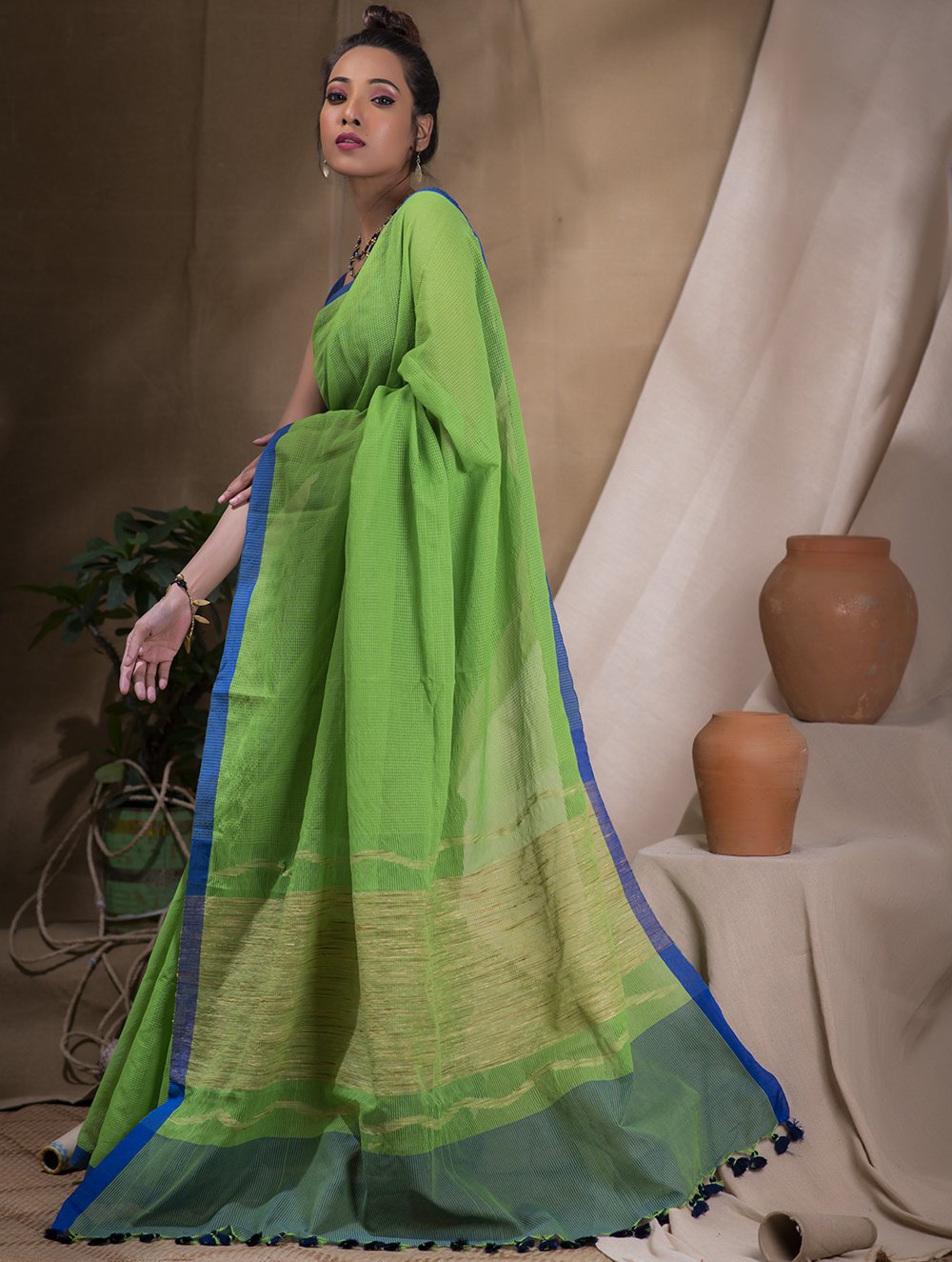 Load image into Gallery viewer, Handwoven Soft Bengal Cotton Saree - Vivid Green &amp; Blue