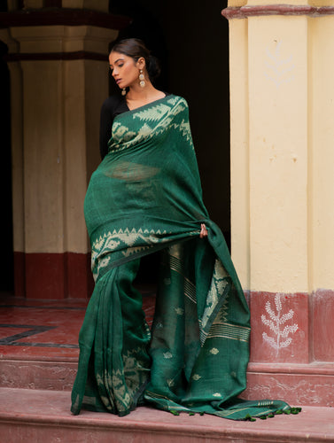 Handwoven Elegance. Exclusive Linen Jamdani Saree - Emerald Beauty