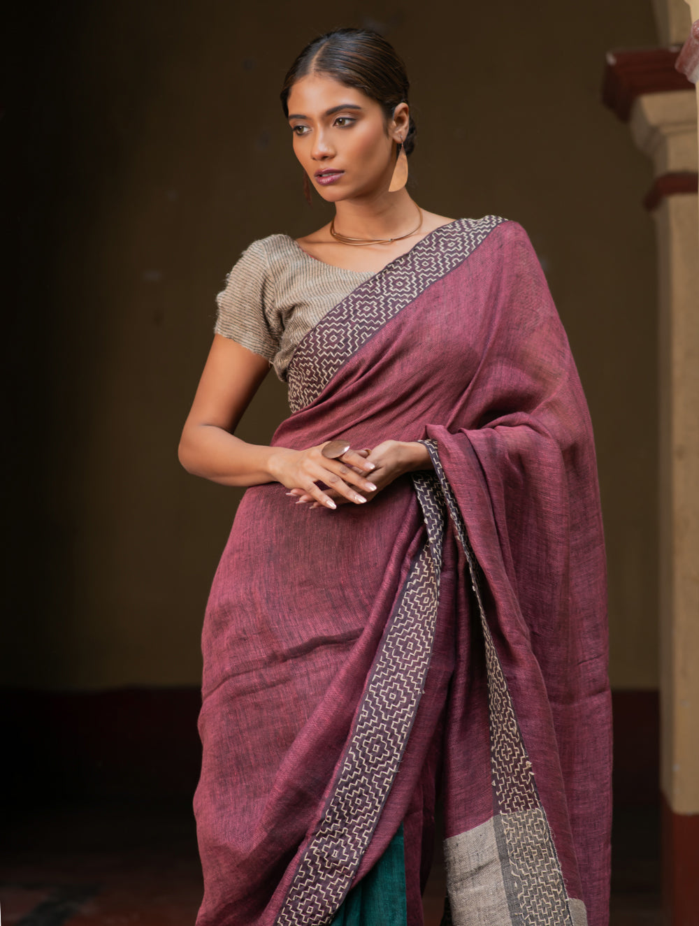 Handwoven Elegance. Exclusive Linen Kantha Patli Saree - Earth Tones