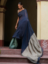 Load image into Gallery viewer, Handwoven Elegance. Exclusive Linen Patli  Saree - Earth Tones