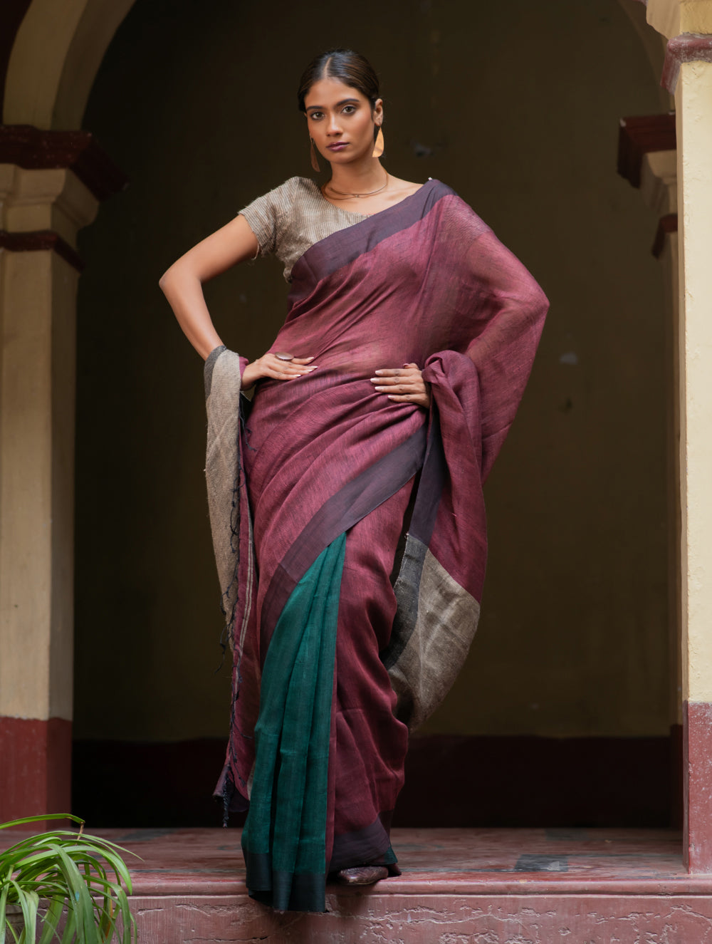 Handwoven Elegance. Exclusive Linen Patli  Saree - Ocean Tones