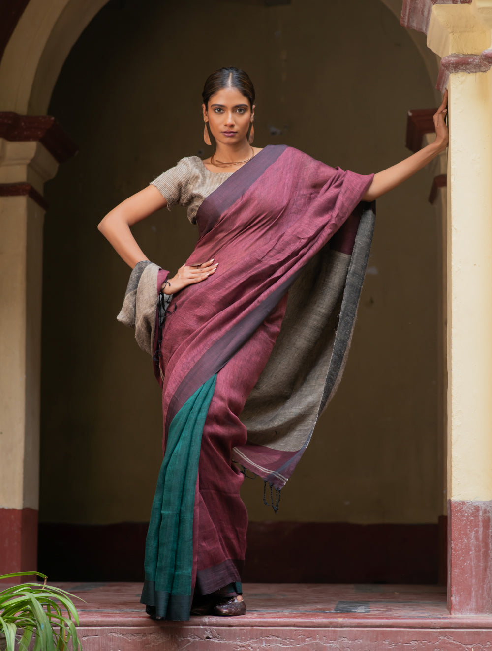 Handwoven Elegance. Exclusive Linen Patli  Saree - Ocean Tones