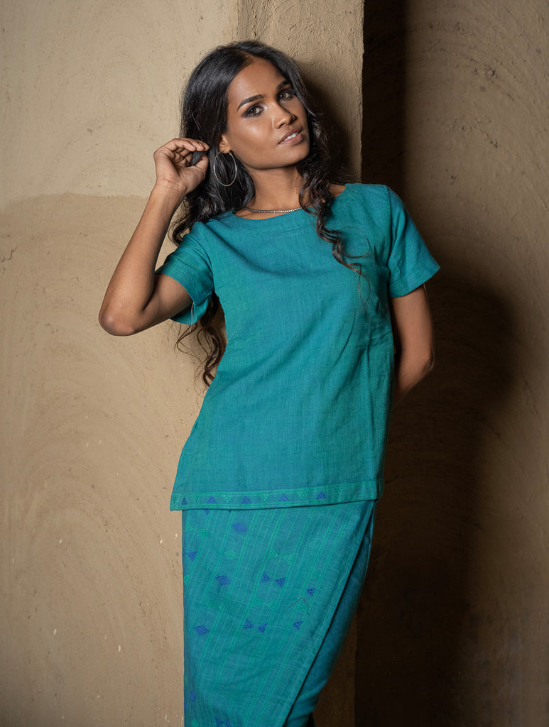 Handwoven Elegance. Kashida Pattu Cotton Wrap Skirt & Top Set - Peacock Shades