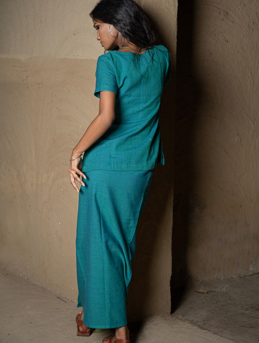 Load image into Gallery viewer, Handwoven Elegance. Kashida Pattu Cotton Wrap Skirt &amp; Top Set - Peacock Shades