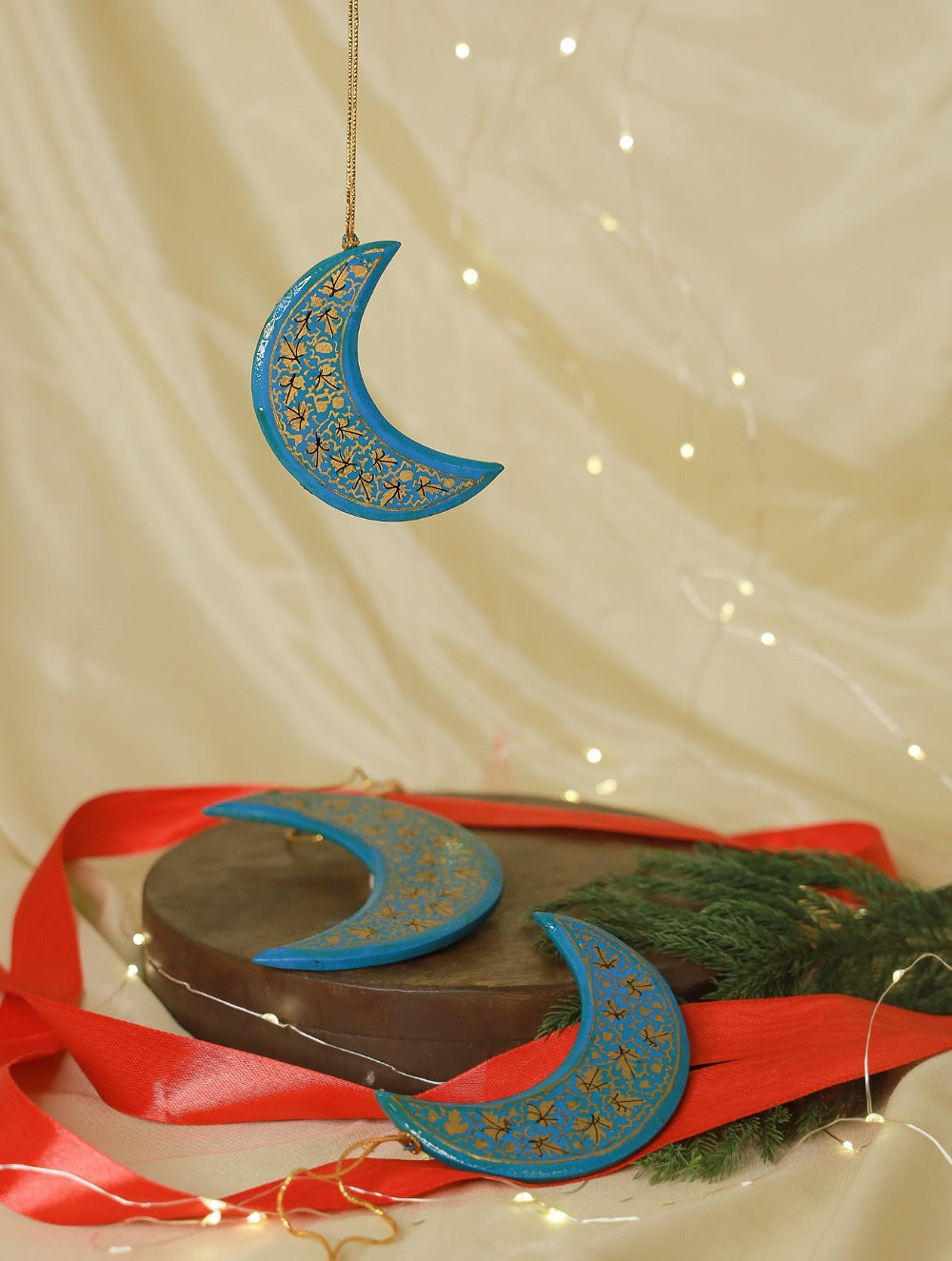 Load image into Gallery viewer, Kashmiri Art Xmas Decorations - Set of 3 Moon