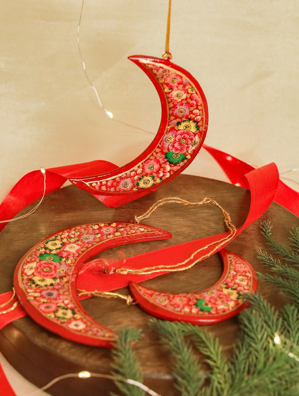 Load image into Gallery viewer, Kashmiri Art Xmas Decorations - Set of 3 Moons