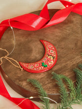 Load image into Gallery viewer, Kashmiri Art Xmas Decorations - Set of 3 Moons