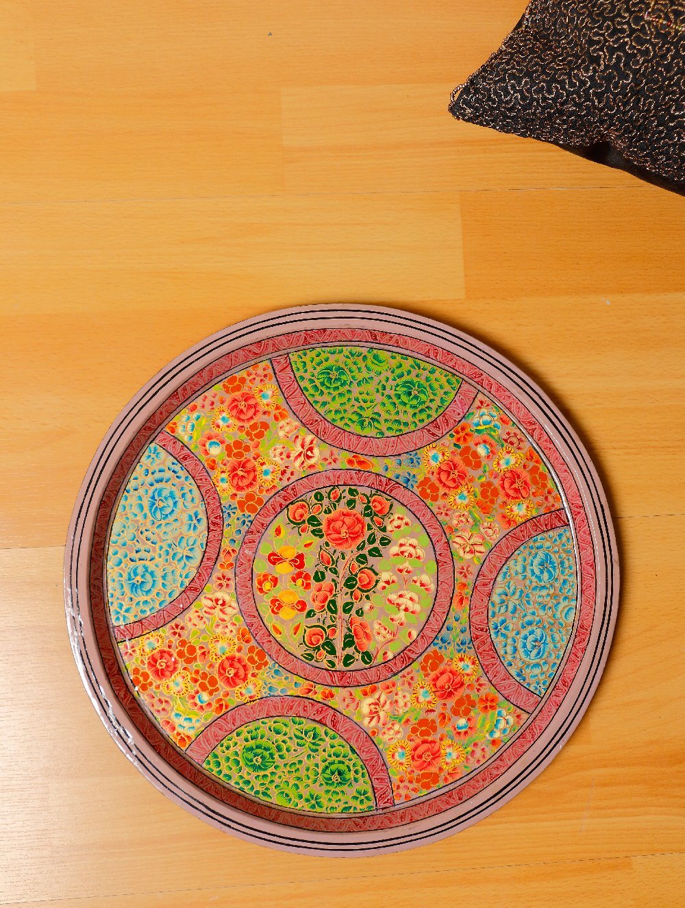 Load image into Gallery viewer, Kashmiri Art - Round Tray - The India Craft House 