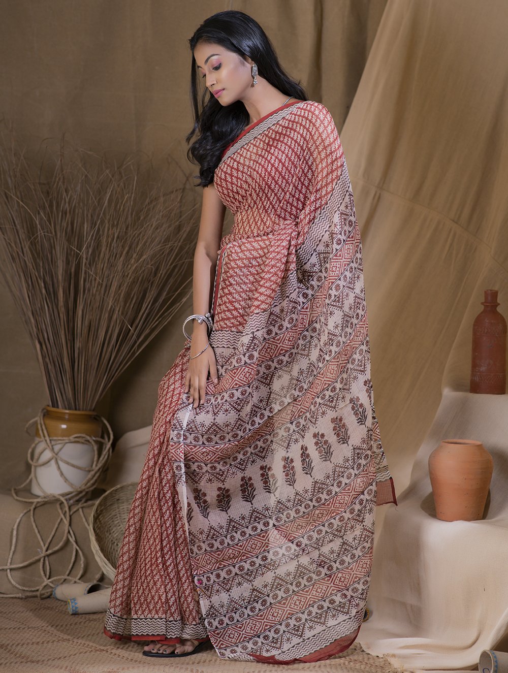 Load image into Gallery viewer, Light &amp; Cool. Bagru Block Printed Kota Doria Saree - Blooming Posies  (Without Blouse Piece)