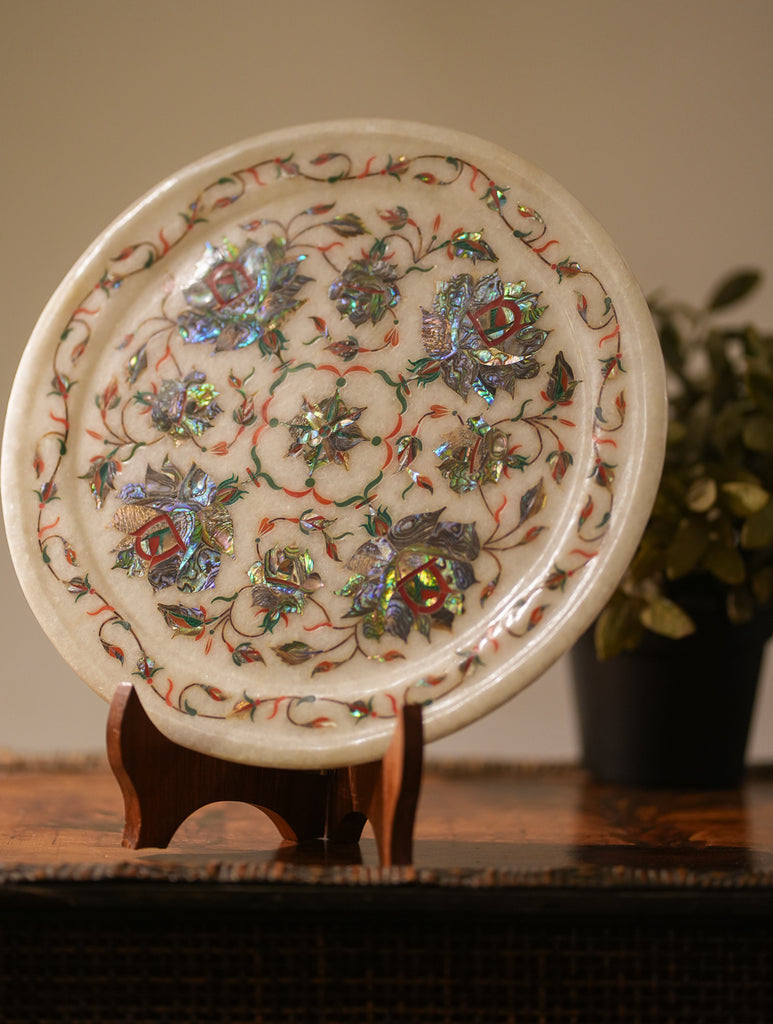 Marble Inlay Round Plate Curio With Stand - Pearl Grey