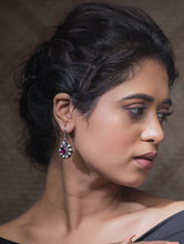 Load image into Gallery viewer, Pure Silver Traditional Maharashtrian Earrings - Flowers