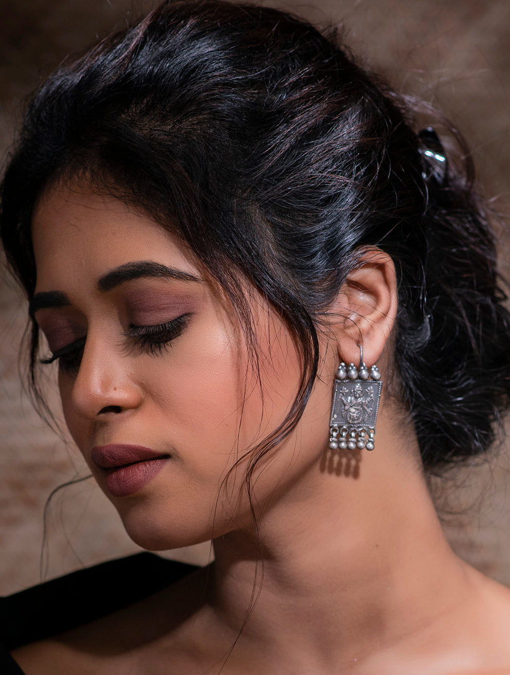 Queen ethnic handpainted earrings at ₹1550 | Azilaa
