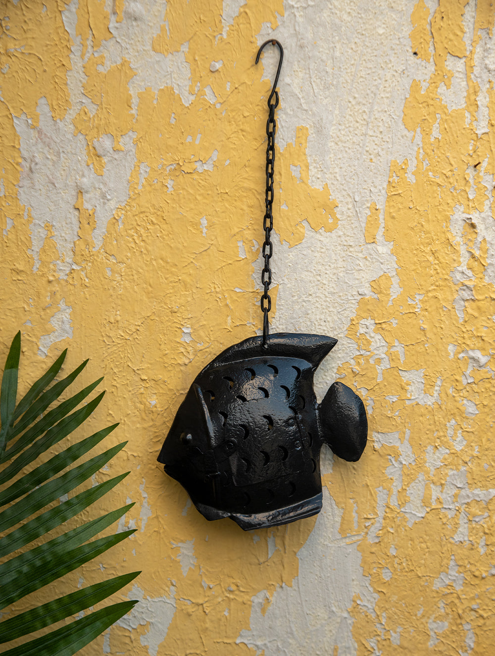 Load image into Gallery viewer, Rajasthani Metal Craft Hanging - Lantern Fish (Medium)