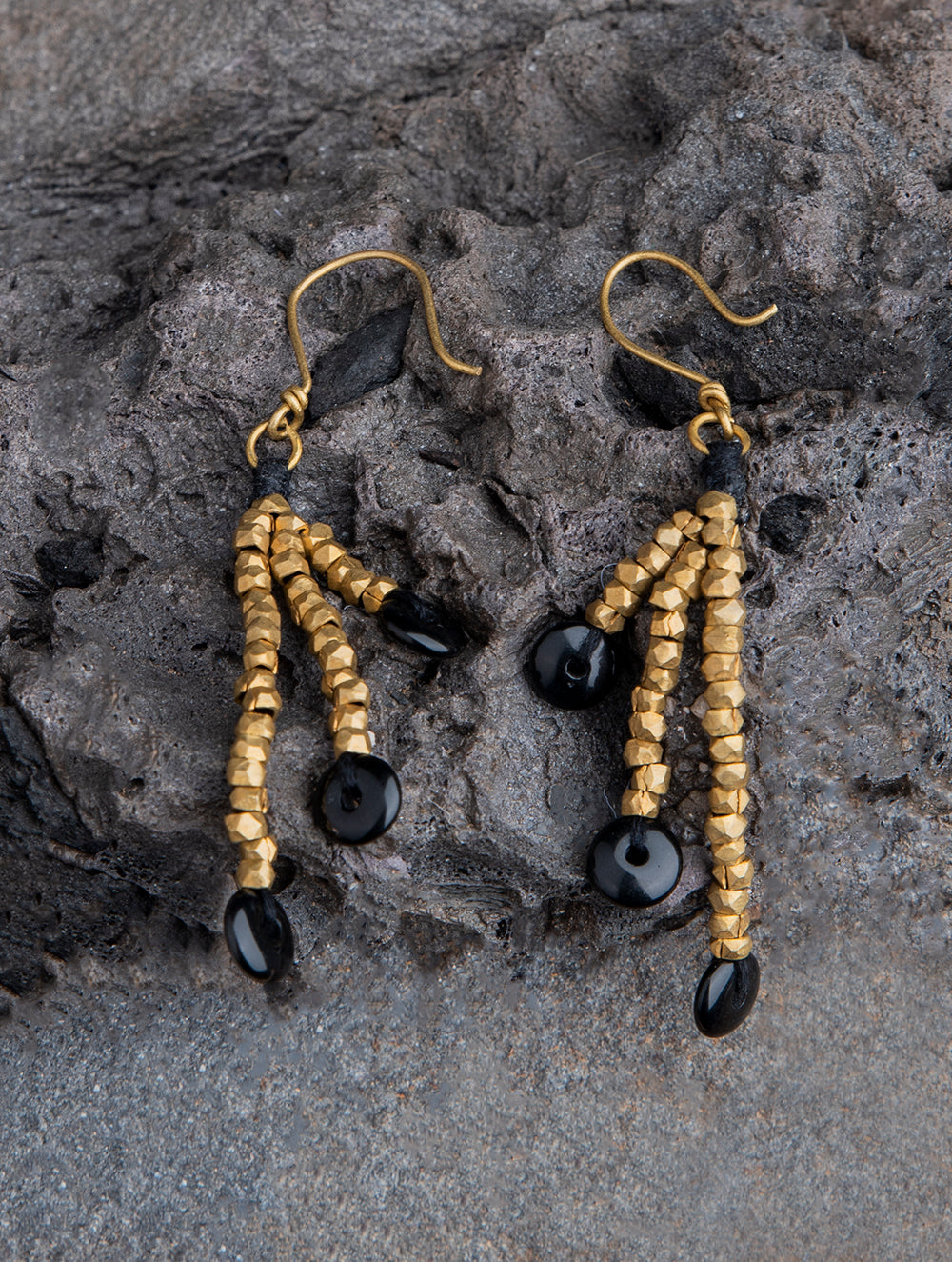 Load image into Gallery viewer, Rustic Dhokra Brass Metal Earring