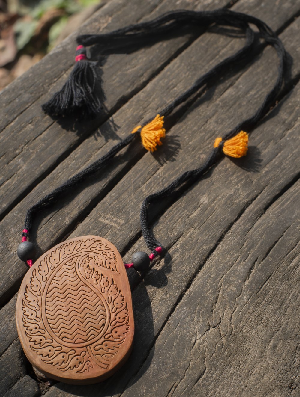 Load image into Gallery viewer, Rustic &amp; Ethnic Hand Engraved Terracotta Neckpiece - Brown Paisley