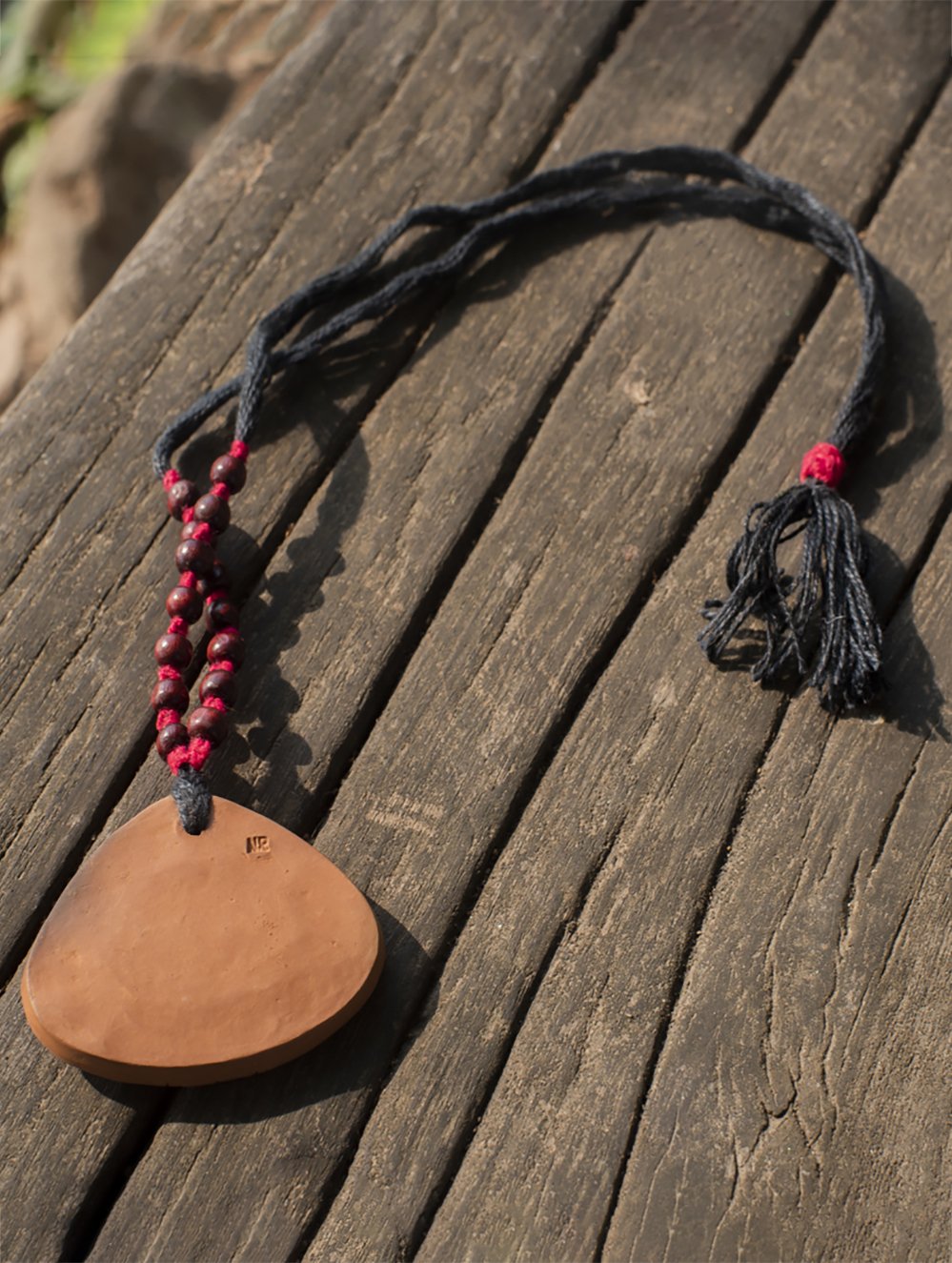 Load image into Gallery viewer, Rustic &amp; Ethnic Hand Engraved Terracotta Neckpiece - Brown Triangular