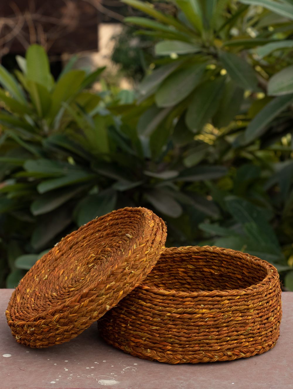 Load image into Gallery viewer, Sabai Grass Round Multi-Utility Basket with Lid - The India Craft House 
