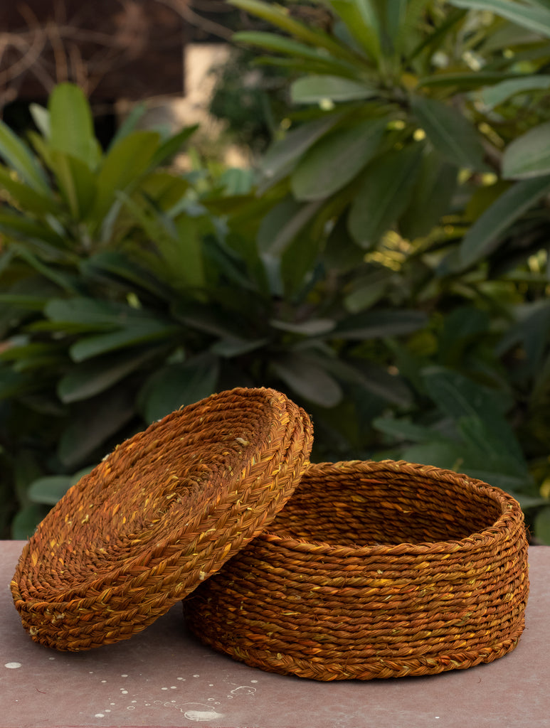 Sabai Grass Round Multi-Utility Basket with Lid - The India Craft House 