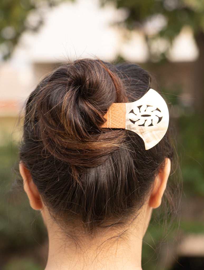 Shell Craft Hair Accessory - The India Craft House 
