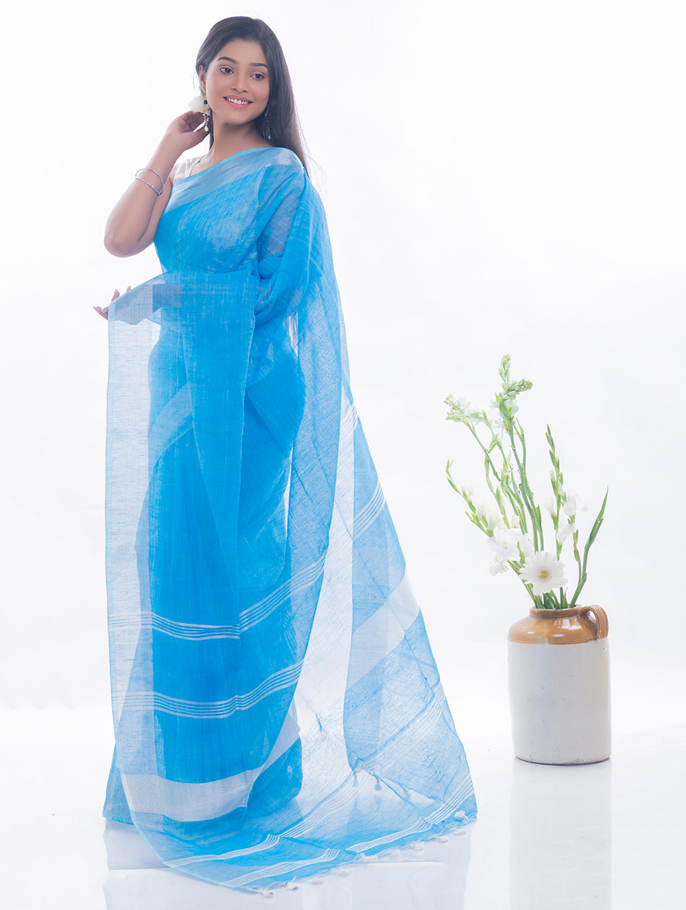 Load image into Gallery viewer, Soft Bengal Handwoven Linen Saree - Sky Blue &amp; Silver