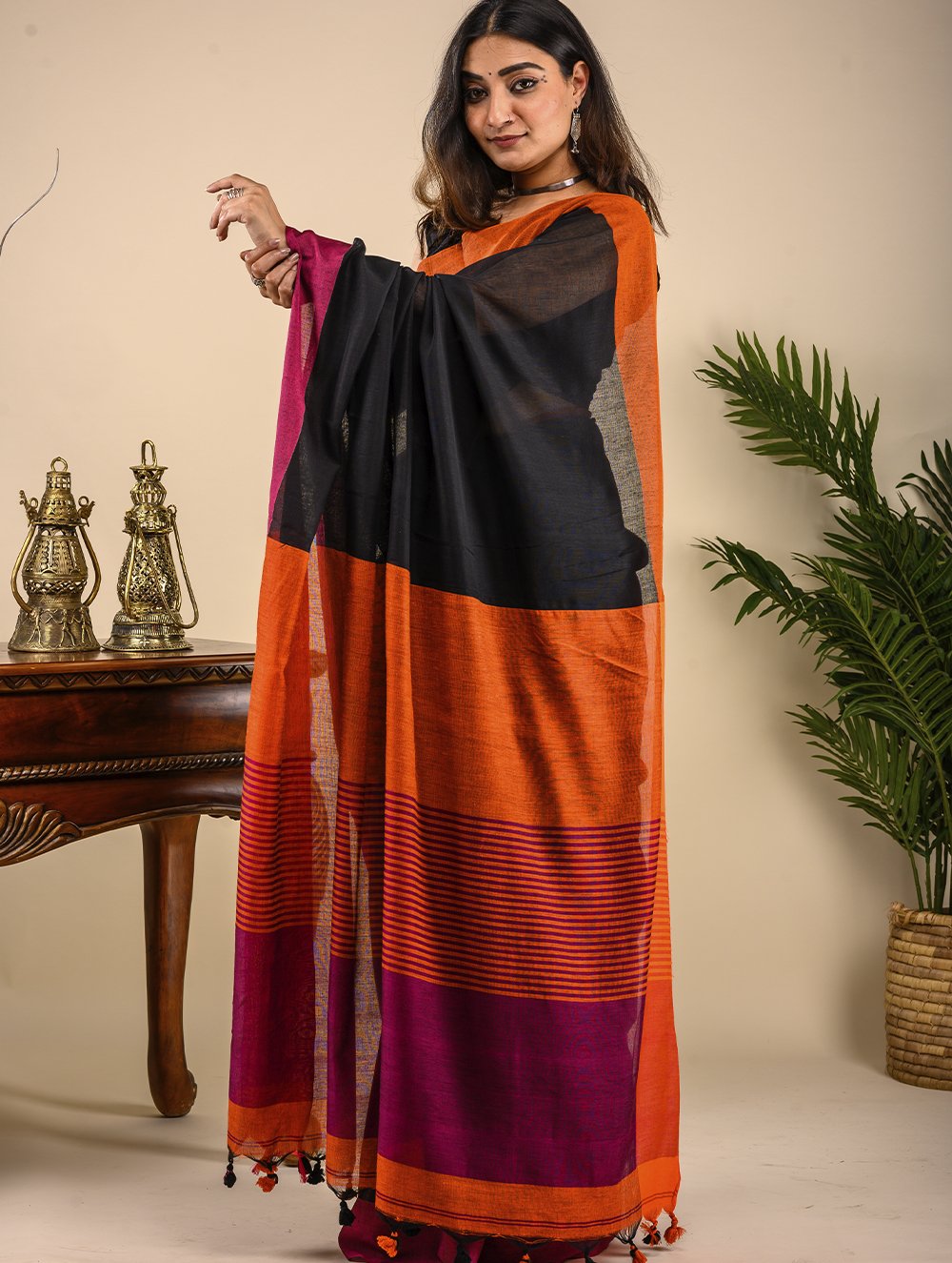 Soft & Striking. Pure Handwoven Linen Saree (With Blouse Piece) - Black Elegance