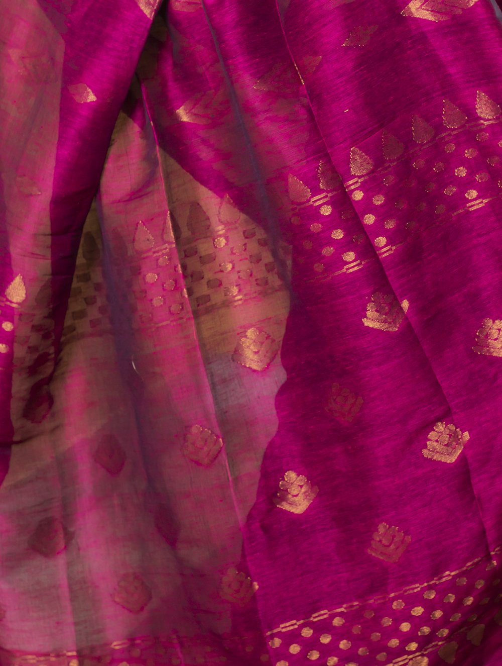 Stunning Beauty. Pure Linen Handwoven Jamdani Saree - Deep Pink & Gold (With Blouse Piece)