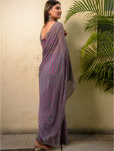 Load image into Gallery viewer, Summer Breeze - Lehariya, Georgette &amp; Gota Saree - Grey &amp; Pink (With Blouse Piece)