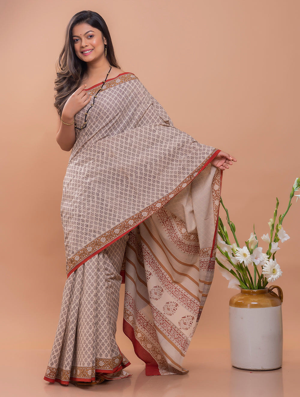 Summer Classics. Bagru Block Printed Mulmul Cotton Saree - Beige & Black Florets