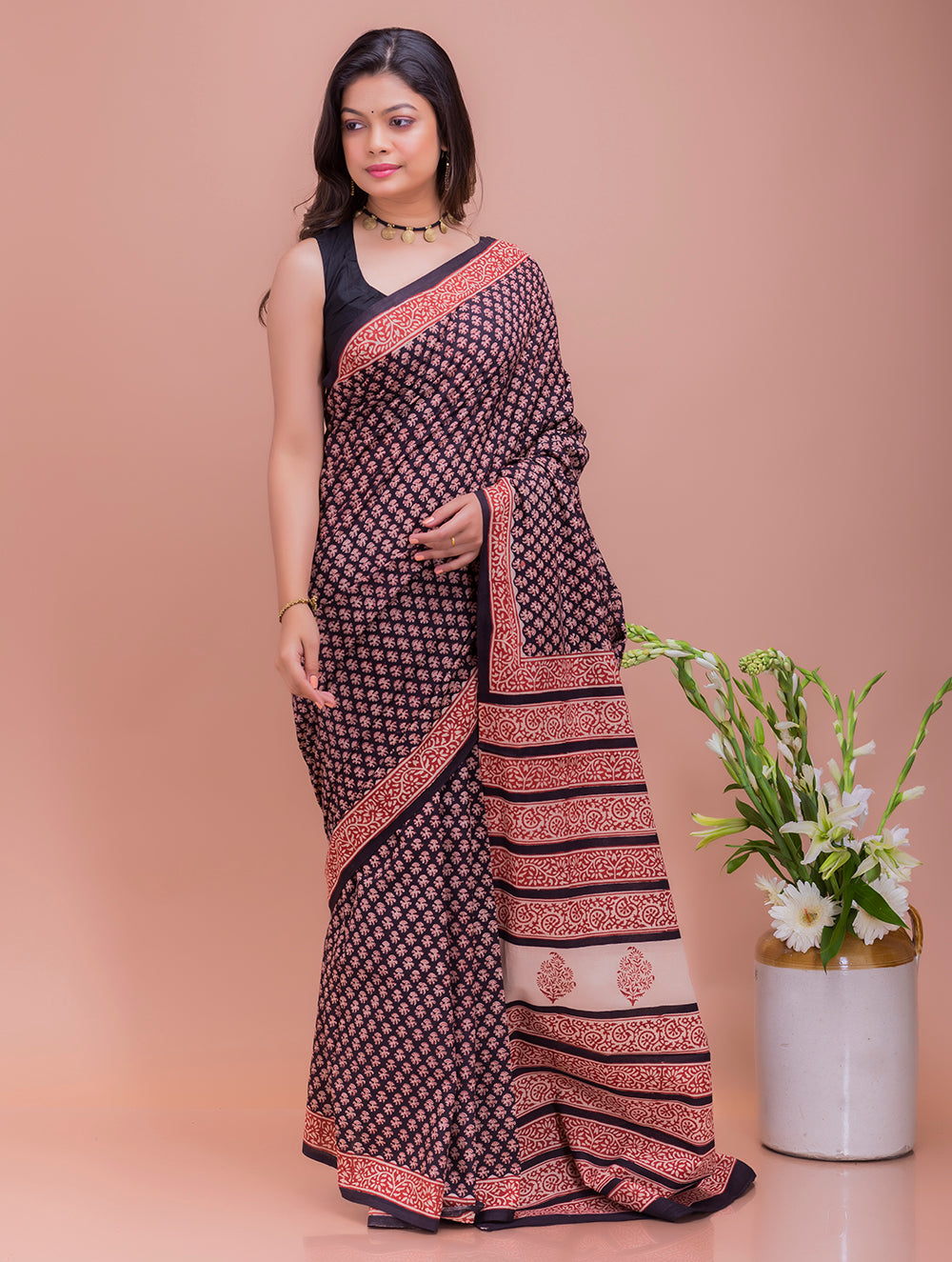 Load image into Gallery viewer, Summer Classics. Bagru Block Printed Mulmul Cotton Saree - Black &amp; Red Florets  