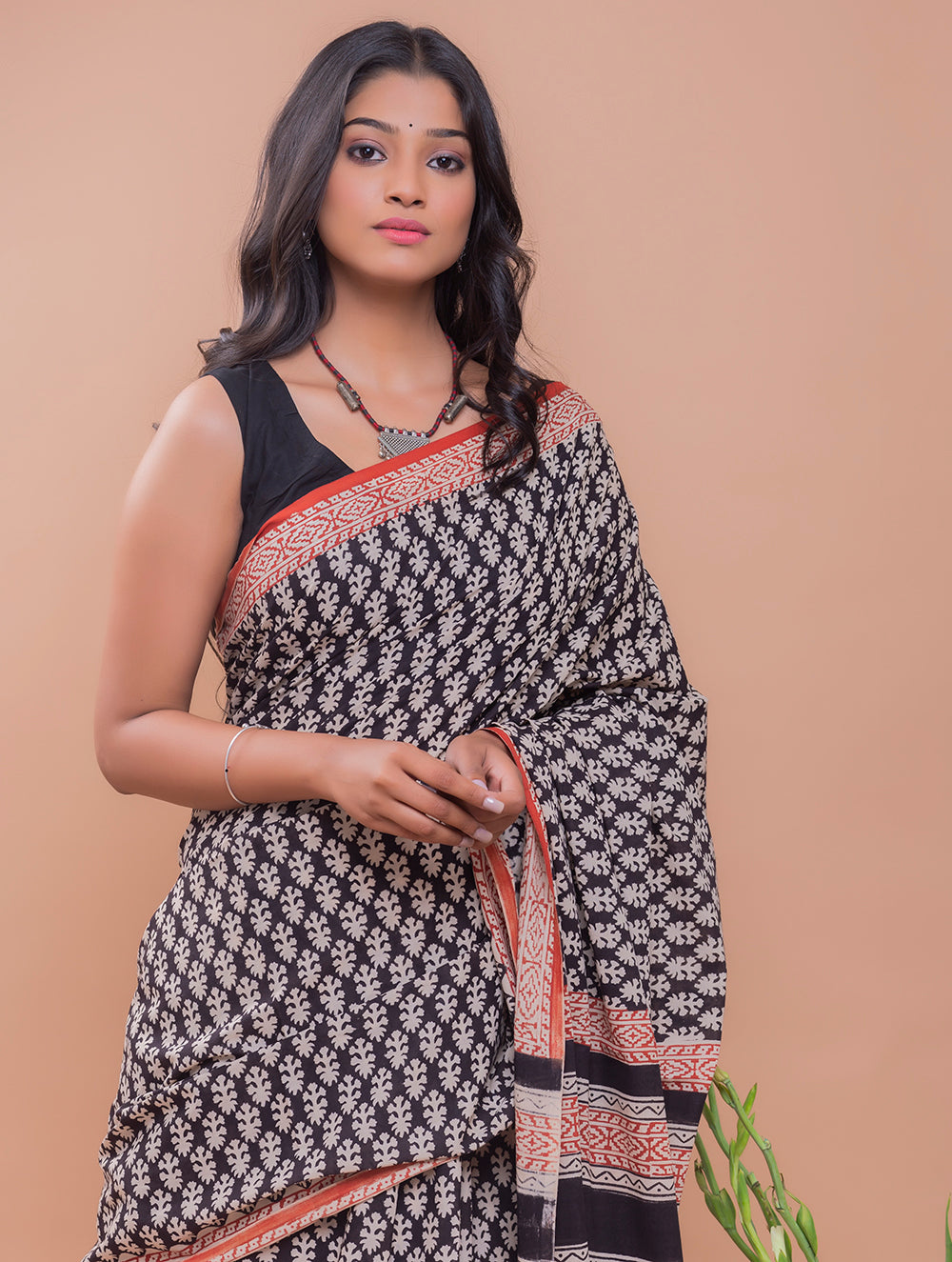 Summer Classics. Bagru Block Printed Mulmul Cotton Saree - Geometric Leaf Motif 